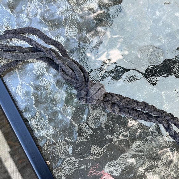 Never used genuine leather Manitobah Mukluks crossbody mini purse/phone purse - Picture 10 of 10